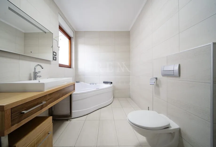 kuća zagreb šestinski vrh, 600 m2, 2 stana - slika 16