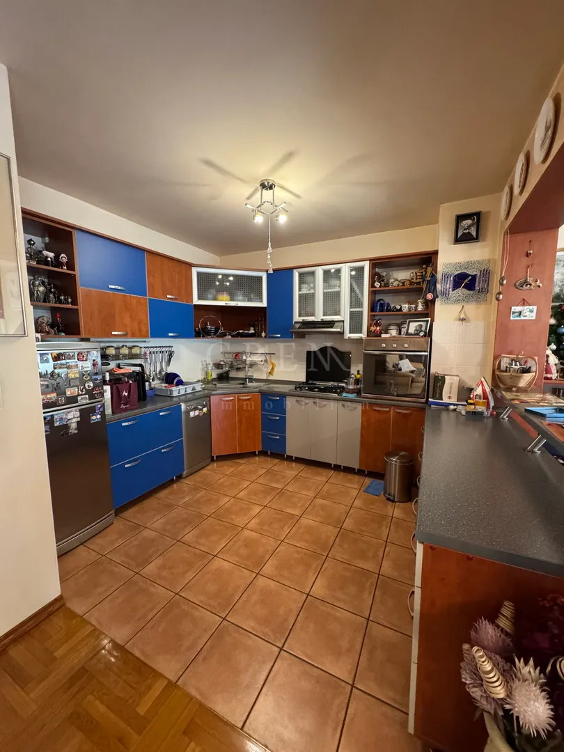 stan zagreb vrapče, 85m2 + privatna garaža 29m2, dva balkona 9m2 - slika 4