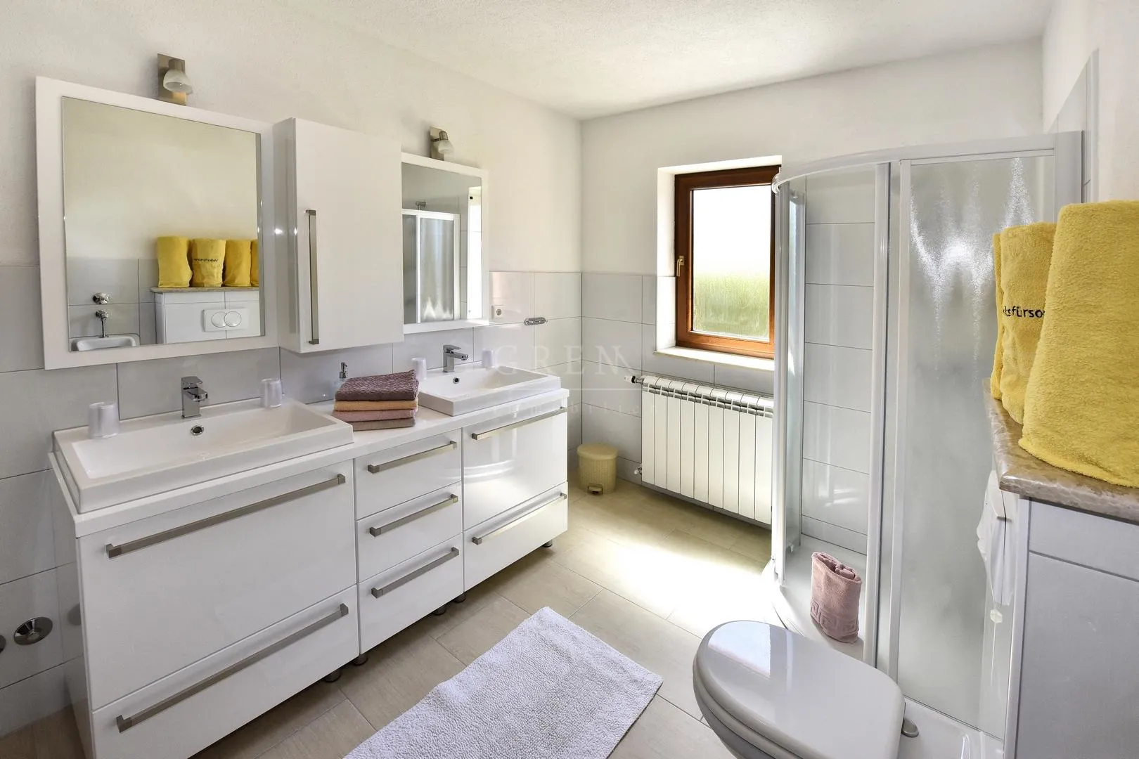 kuća sa 4 apartmana 7 km od poreča - slika 22