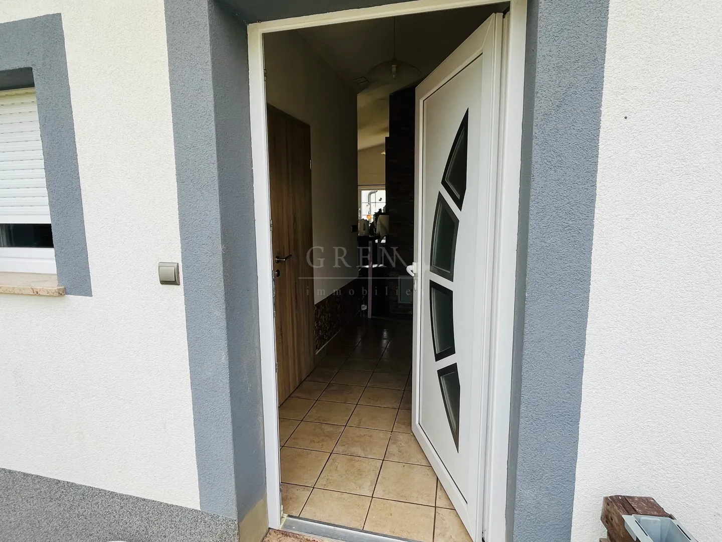na prodaju – dvije šarmantne kućice(112m2) u cvijeću! - slika 7