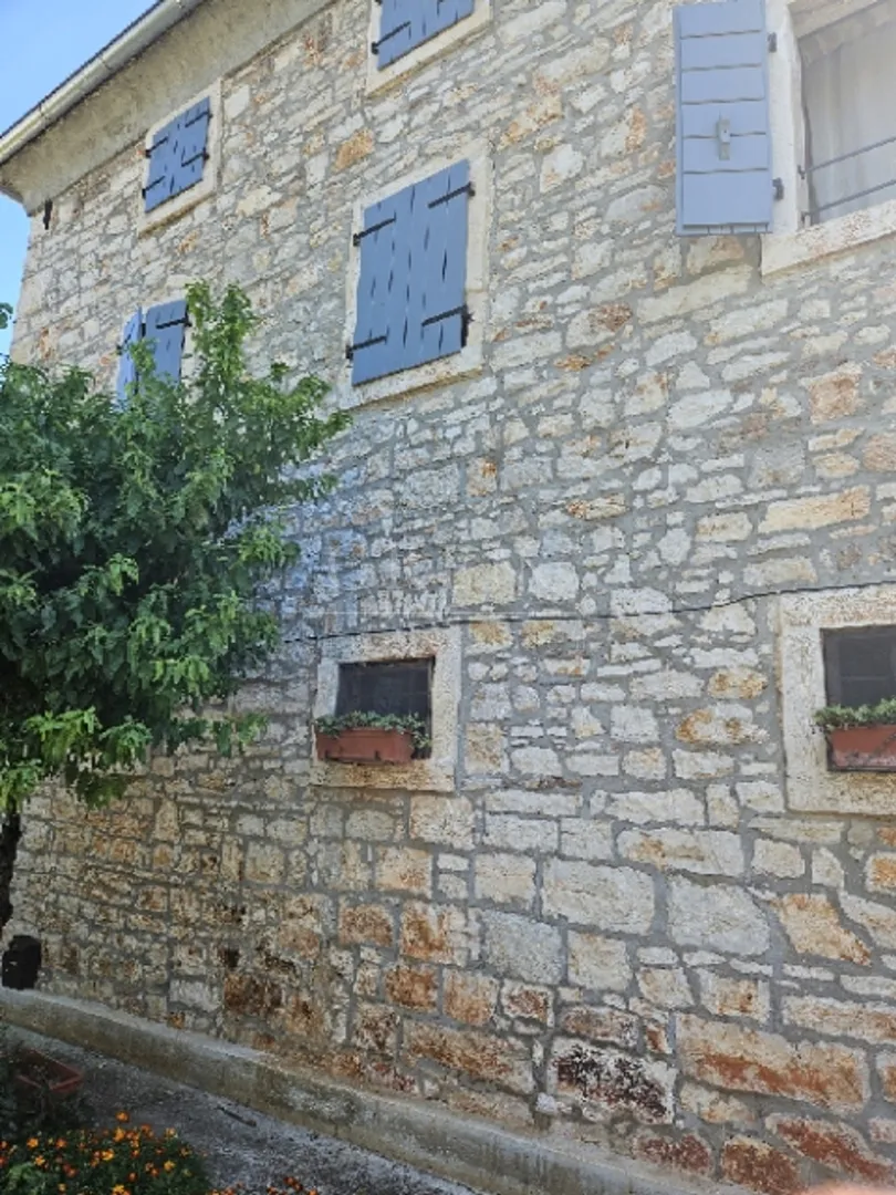 kamena kuća 5 km od poreča, 200 m2, prodaja - slika 2