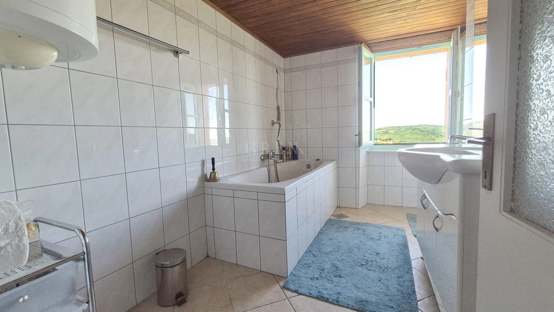 motovun - renovirana kamena kuća sa lijepim pogledom - slika 8