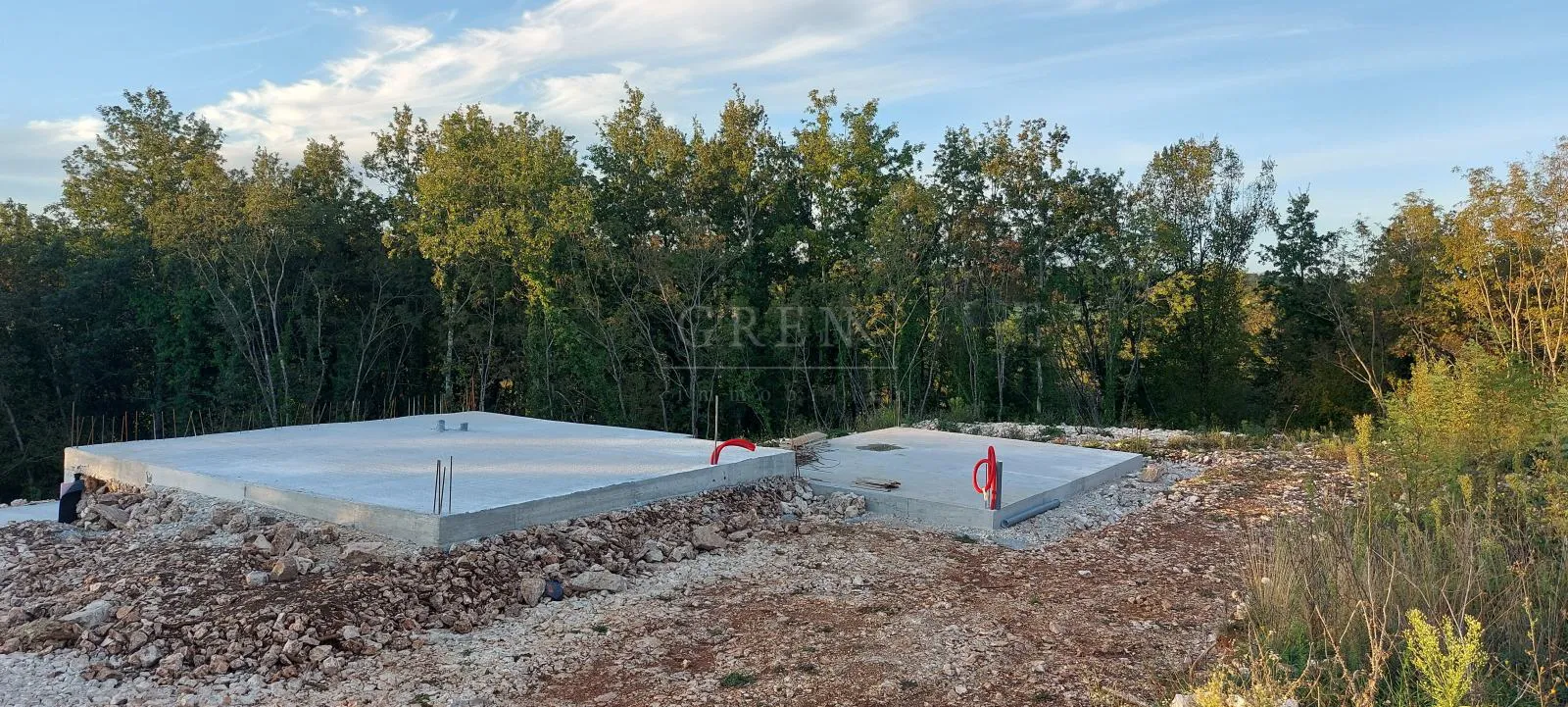 istra, tinjan - građevinsko zemljište s započetom gradnjom dvojne prizemnice - slika 5