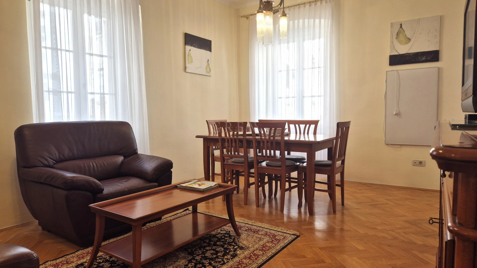 dva renovirana app u starom gradu poreča - slika 2