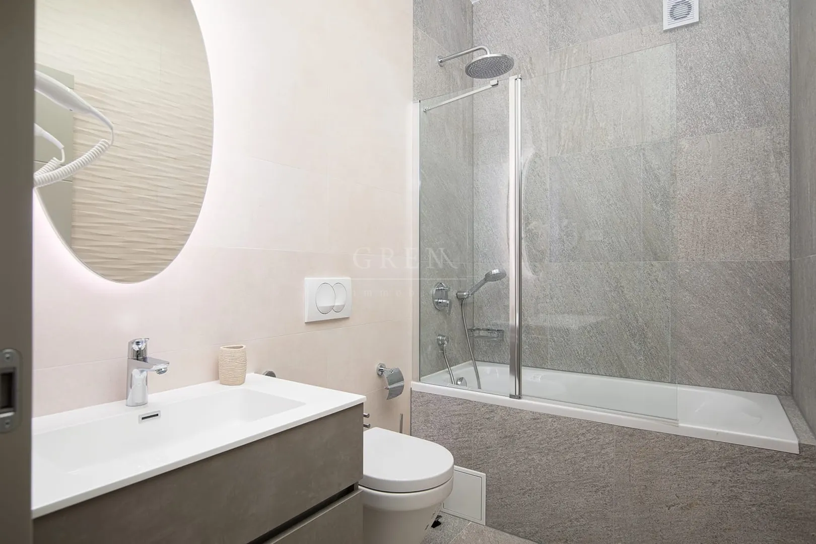 vila sa bazenom, okolica pula, 1 km od mora, 300 m2, prodaja - slika 20