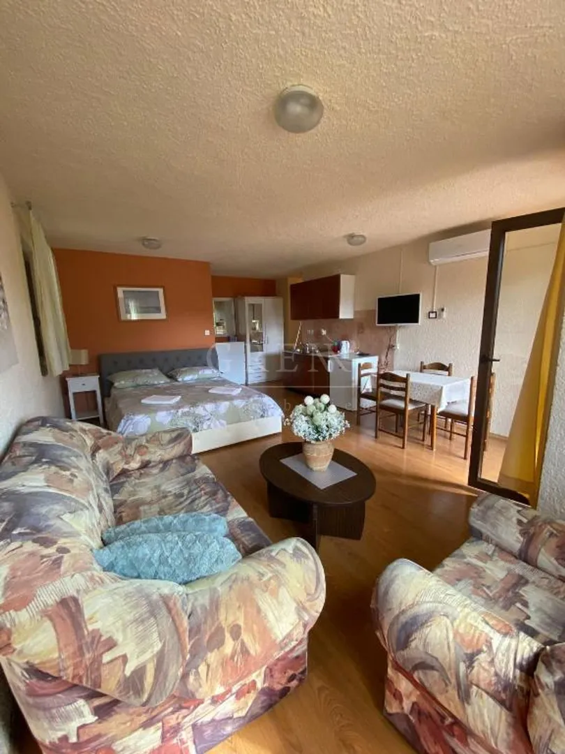 stambeno poslovna kuća 5 km od poreča, 300 m2, prodaja - slika 13