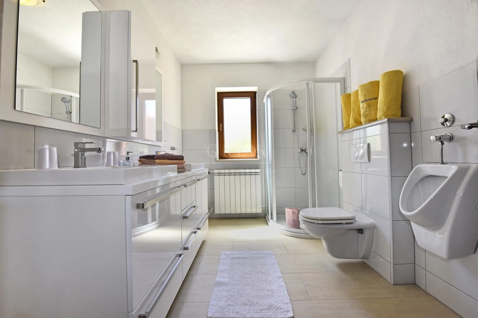 kuća sa 4 apartmana 7 km od poreča - slika 21