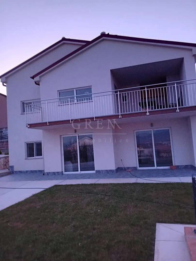 prodaja,kuća (222m2 bruto) s velikim potencijalom,novi vinodolski! - slika 3