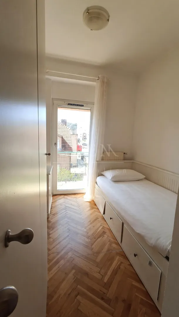 3-sobni stan širi centar 80m² parking/tramvaj zona - slika 9