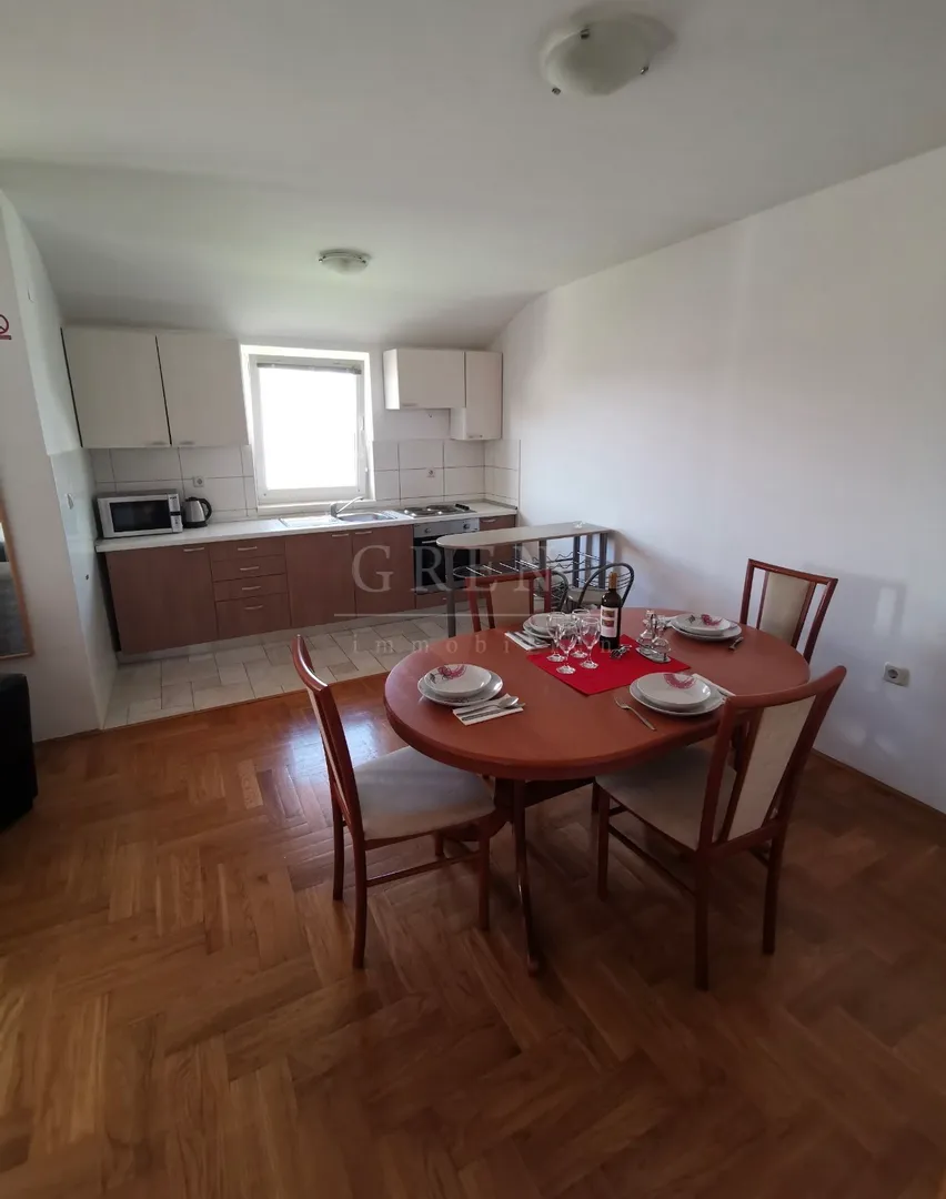 stan malinska krk, 62 m2+parking, balkon - slika 6