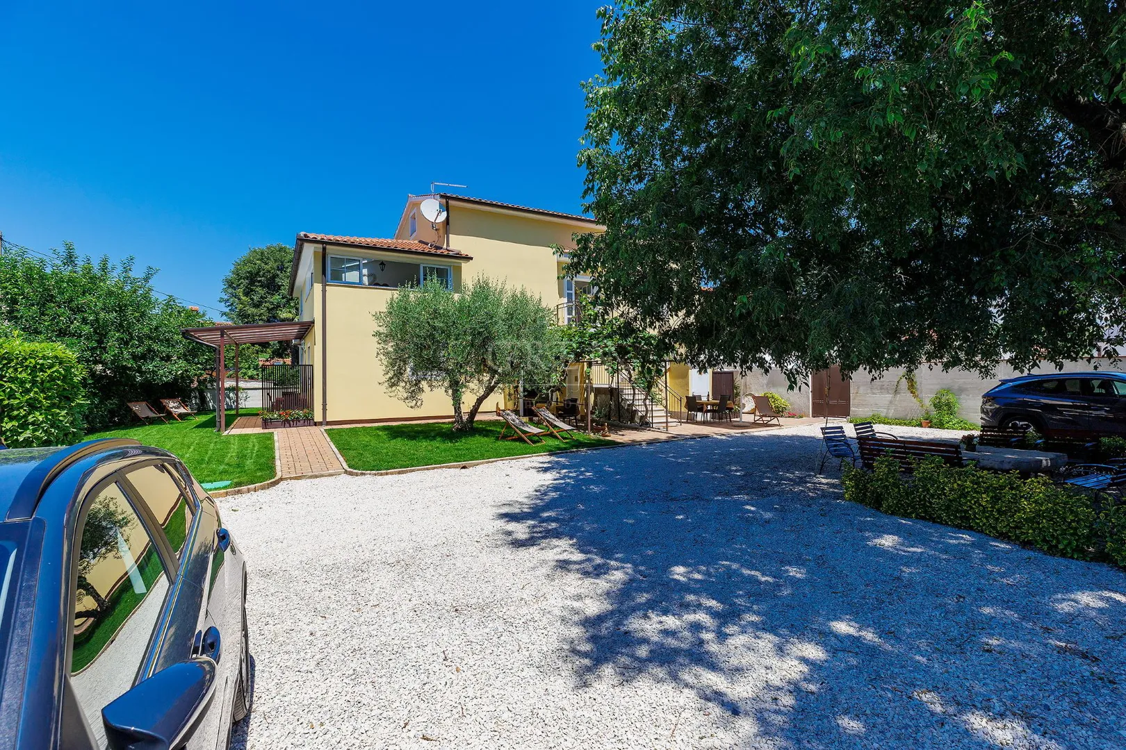 kuća poreč sa 5 apartmana 1,5 km od mora, prilika - slika 2