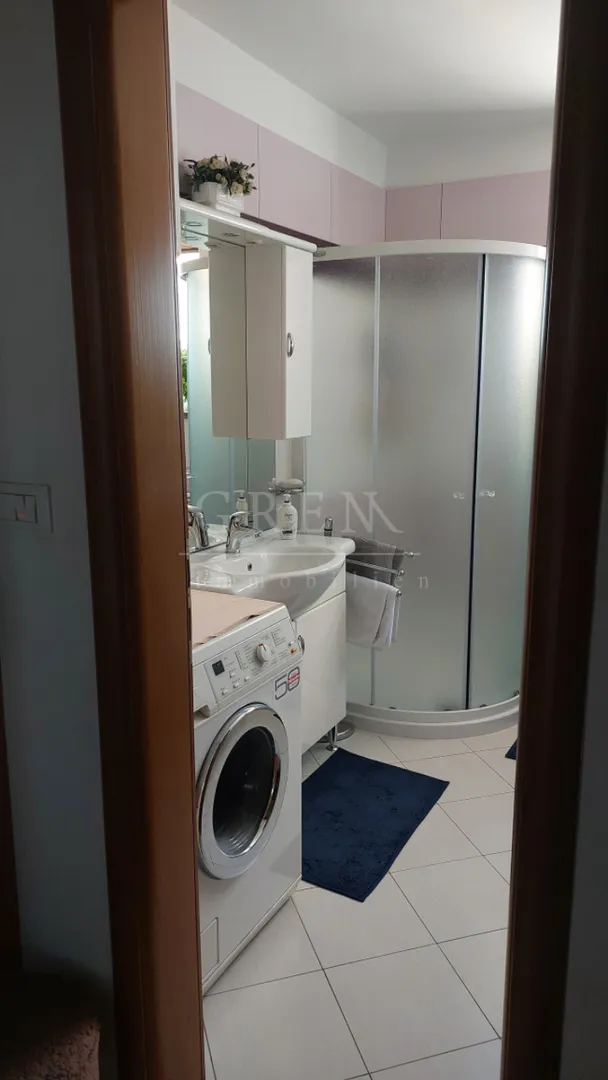 stan sa pogledom na more u okolici poreča - slika 8