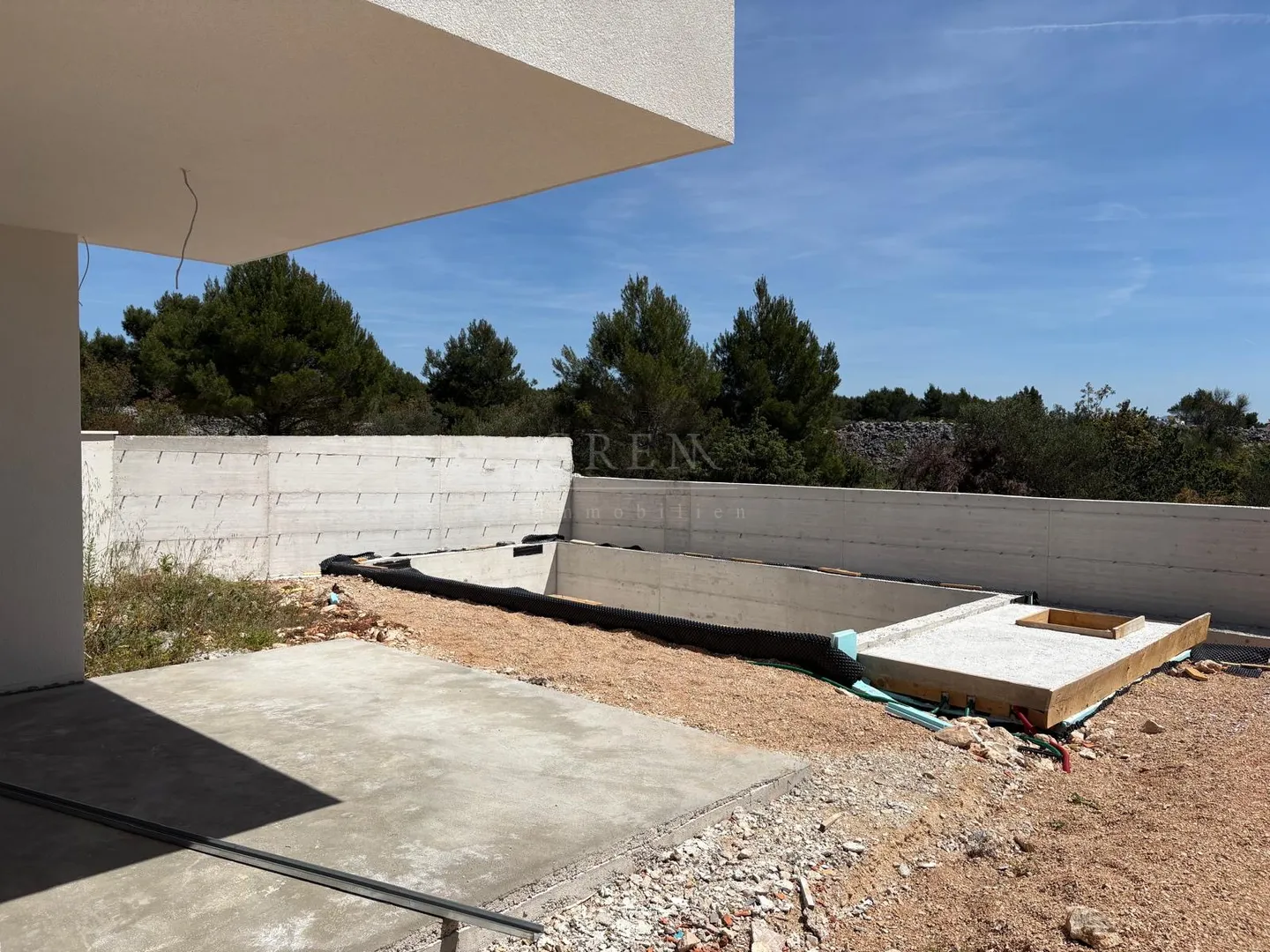 prodaja,vodice srima, dvojna kuća 204,40 m² (neto) sa bazenom! - slika 28