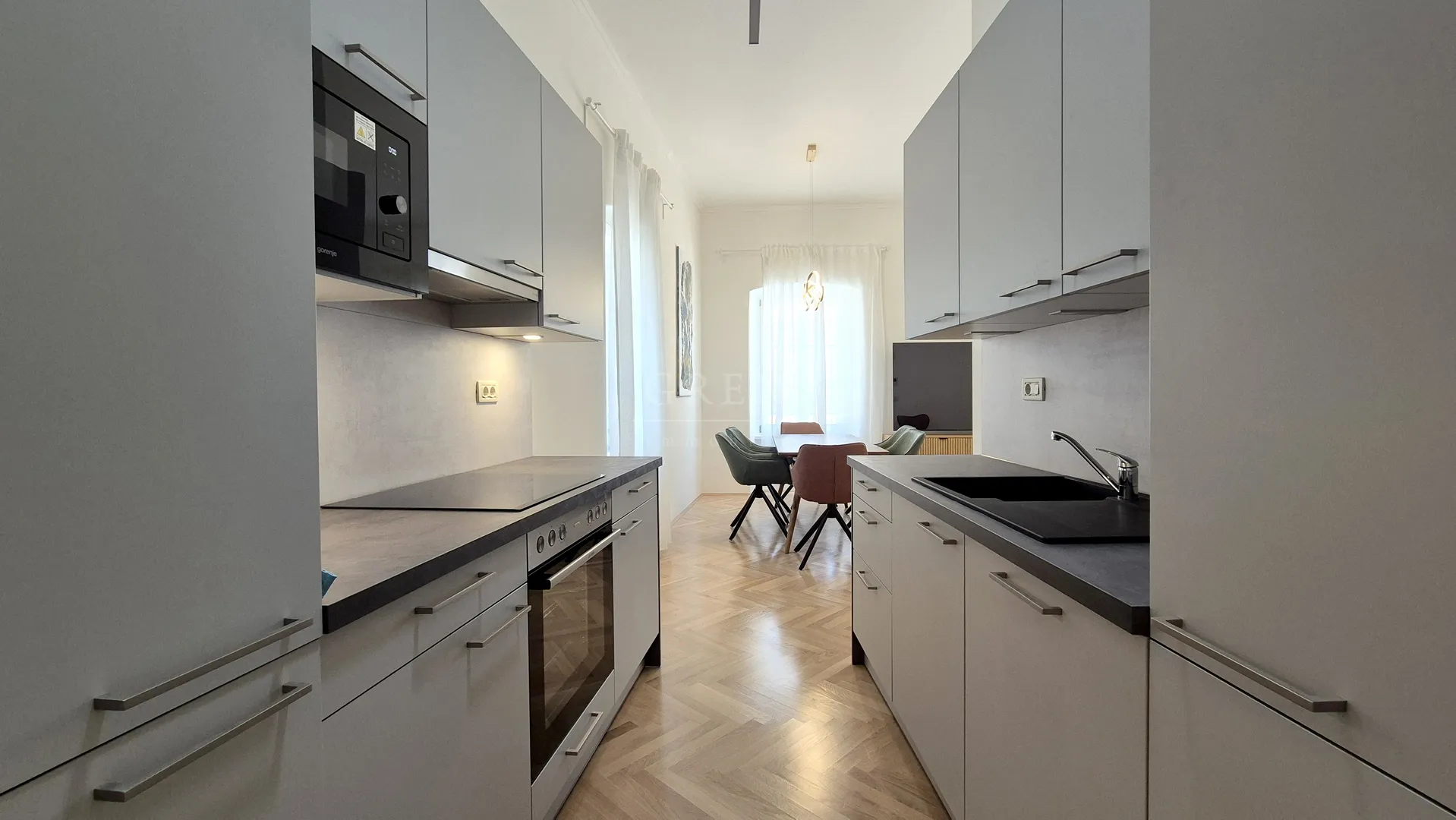 poreč stari grad renoviran stan - slika 8