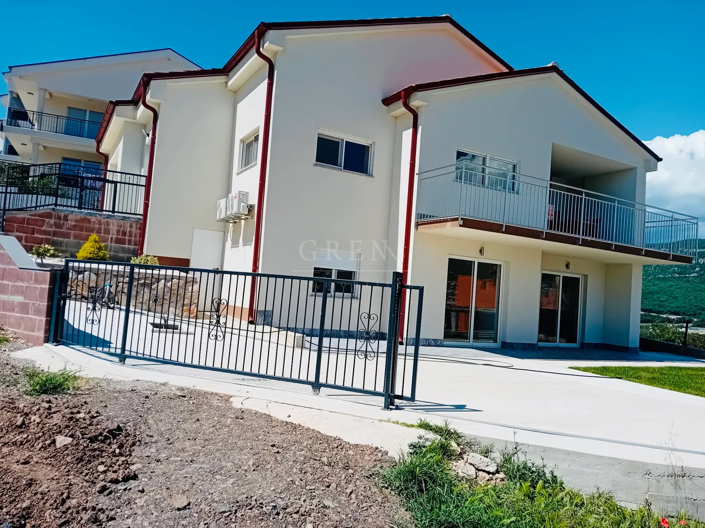 prodaja,kuća (222m2 bruto) s velikim potencijalom,novi vinodolski! - slika 5