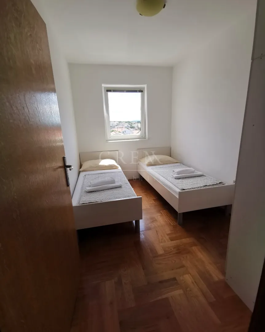 stan malinska krk, 62 m2+parking, balkon - slika 7