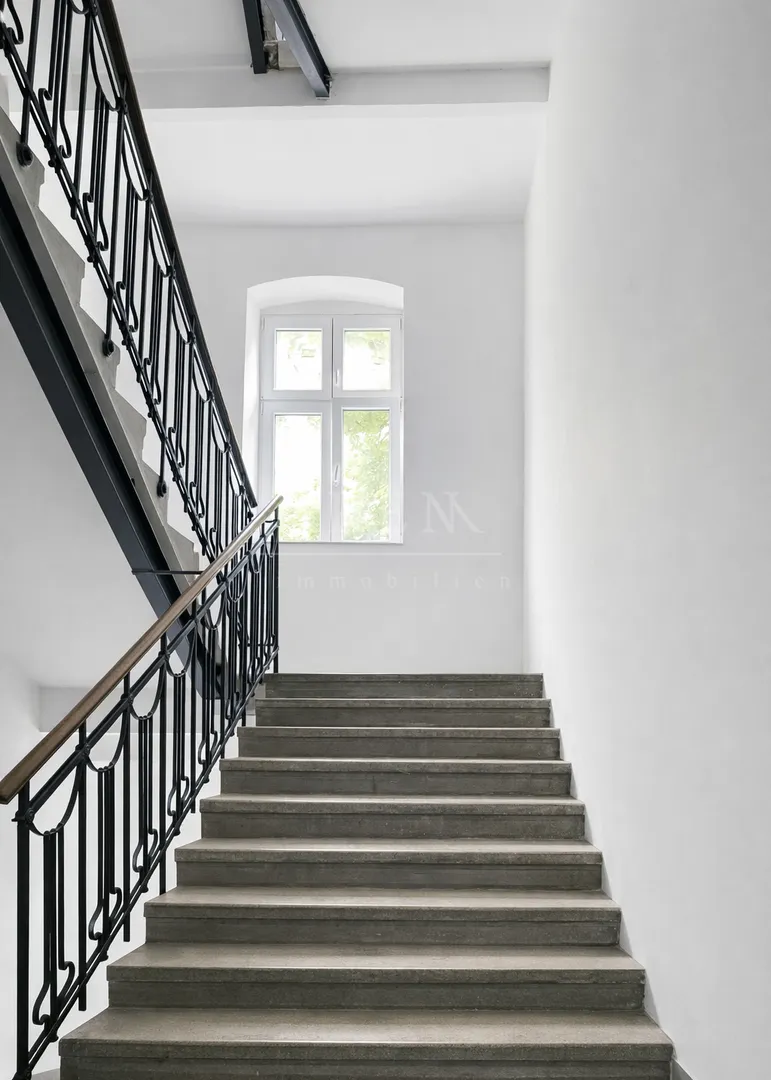 stan u srcu zagreba 54m² 1. kat (3-sobni) - slika 2