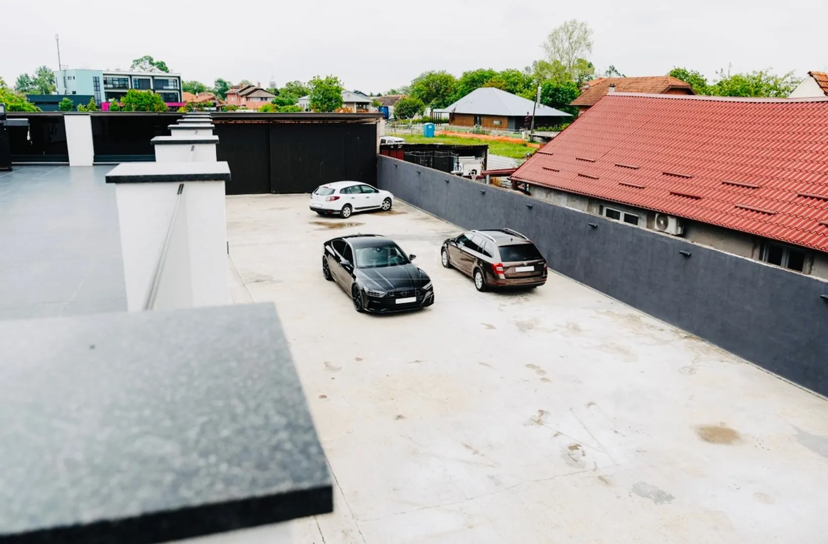 luksuzna moderna kuća 400 m2 + 169 m2 hala, resnik, zagreb - slika 16