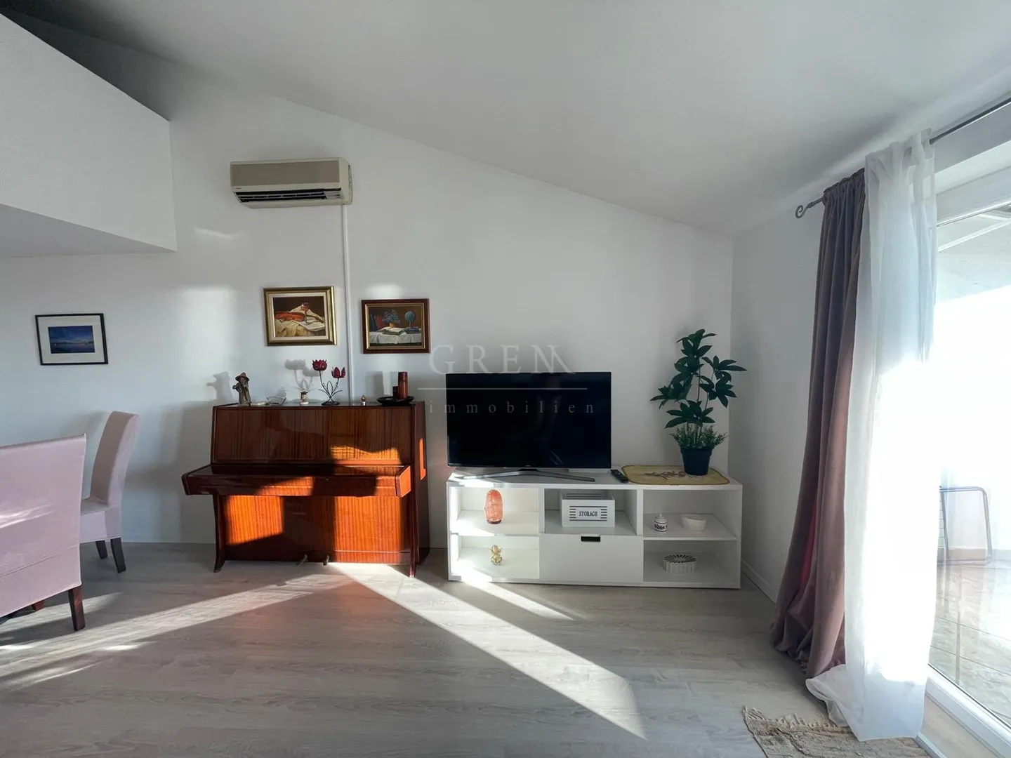 stan u blizini centra grada i plaža s panoramskim pogledom na more i grad poreč - slika 6