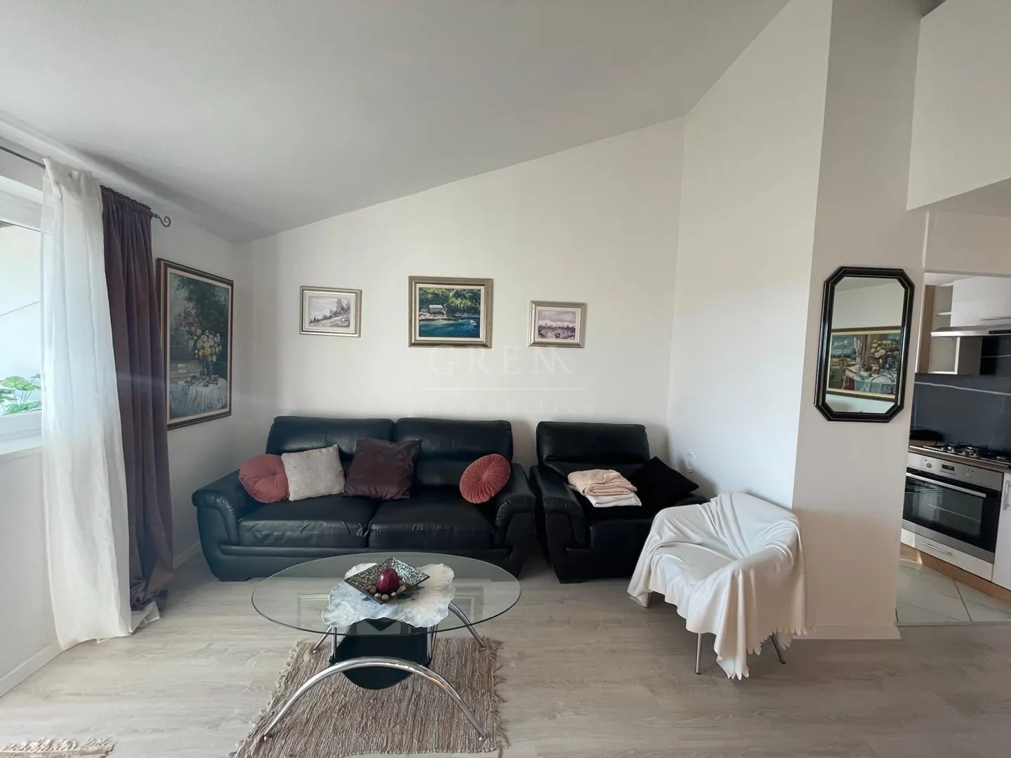 stan u blizini centra grada i plaža s panoramskim pogledom na more i grad poreč - slika 5