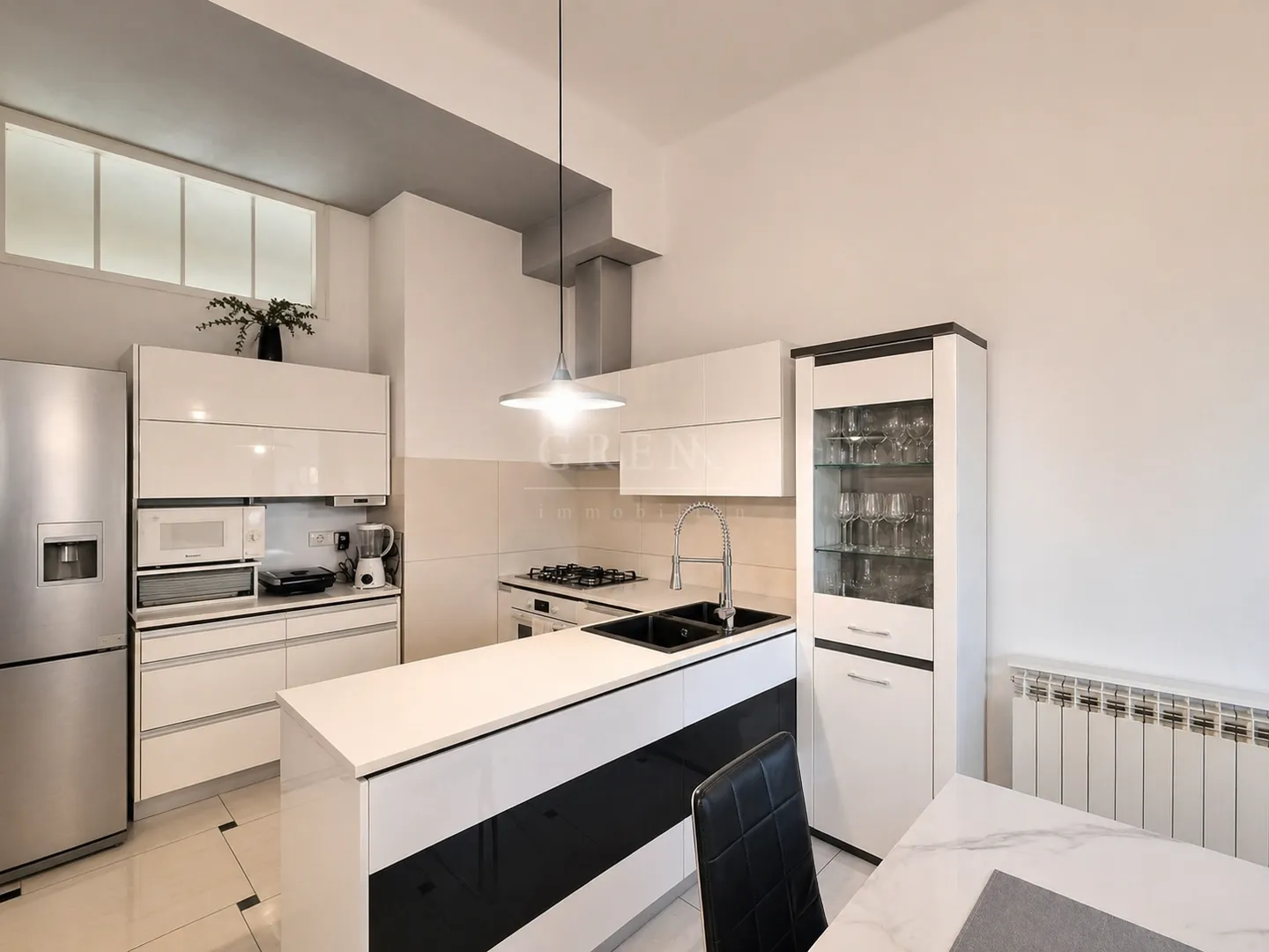 strogi centar / zagreb / lift / 112m²/ 2 parkinga / terasa - slika 7