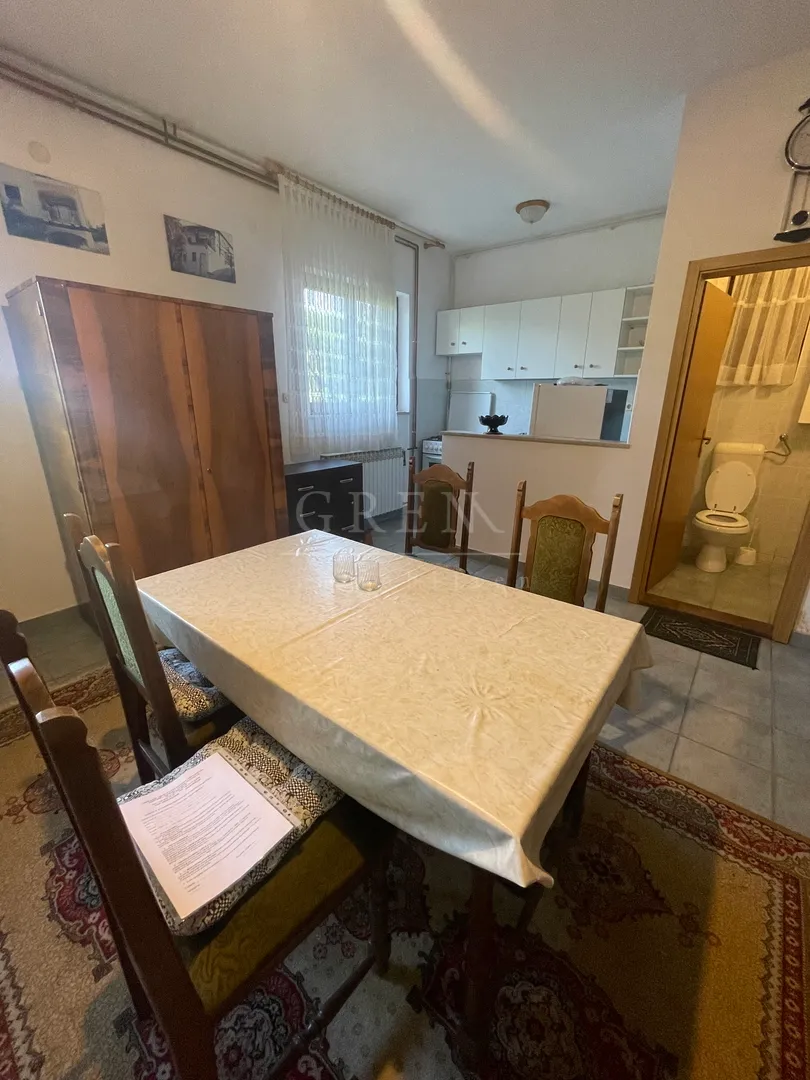 stan zagreb pantovčak, 35 m2+terasa - slika 2