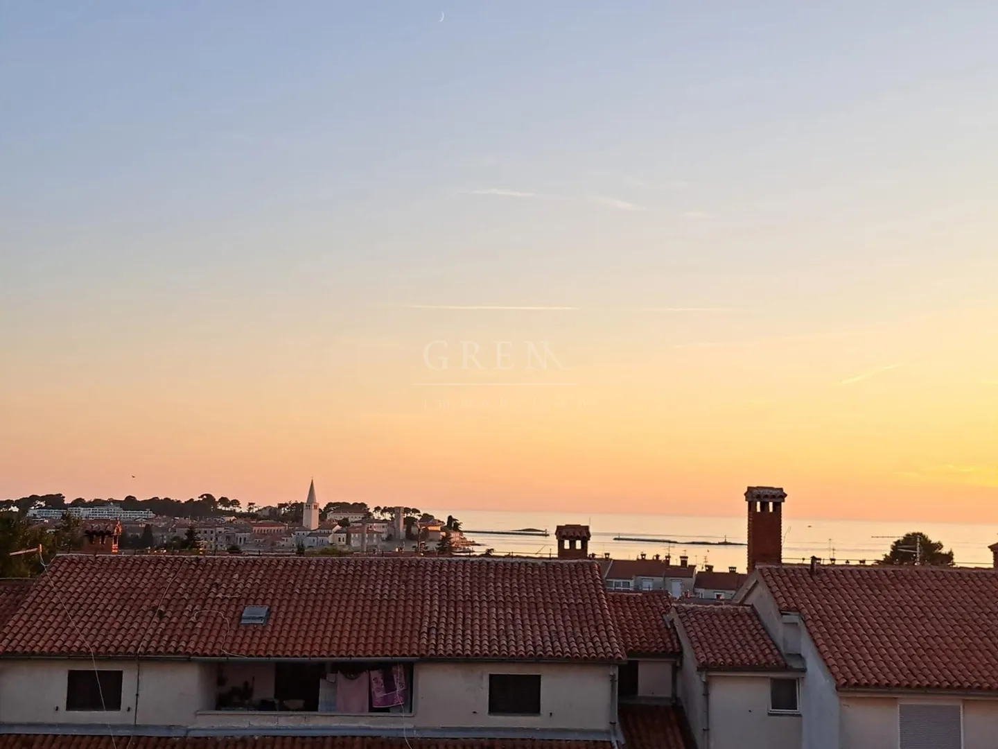 stan u blizini centra grada i plaža s panoramskim pogledom na more i grad poreč - slika 13