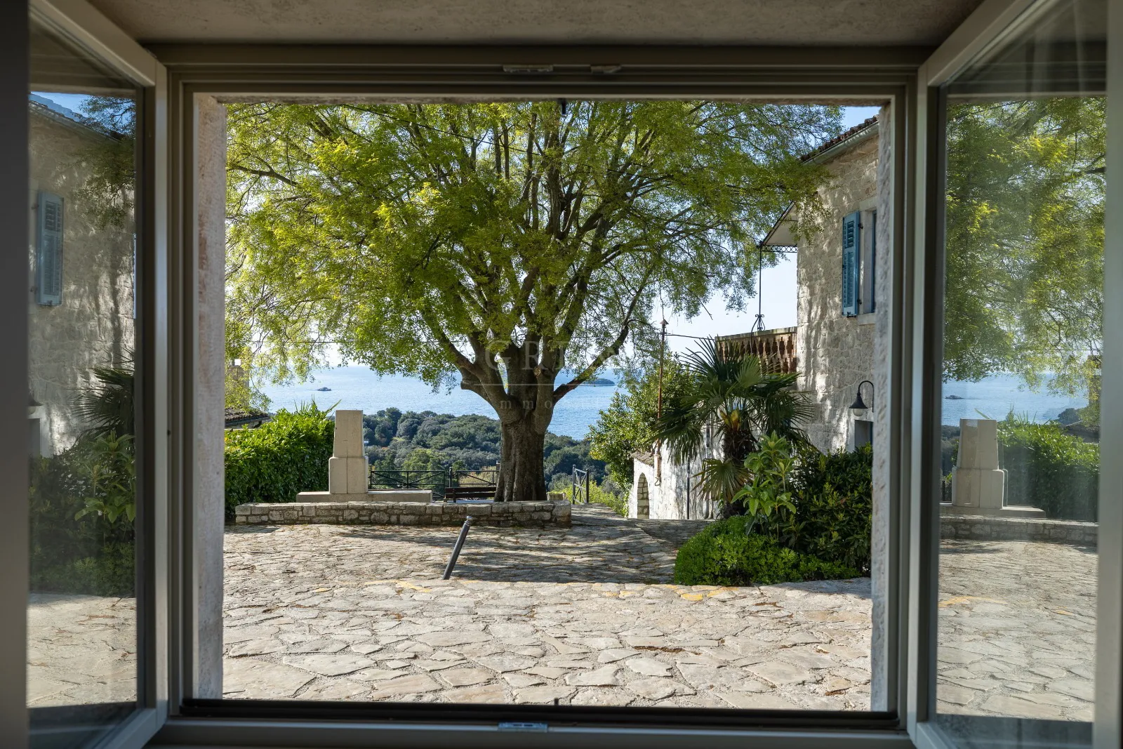 luksuzna kuća u vrsaru – 2 spavaće sobe, jacuzzi, sauna i terasa - slika 11