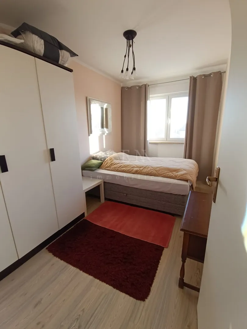 dvojna kuća udaljena 2 km od mora - slika 8