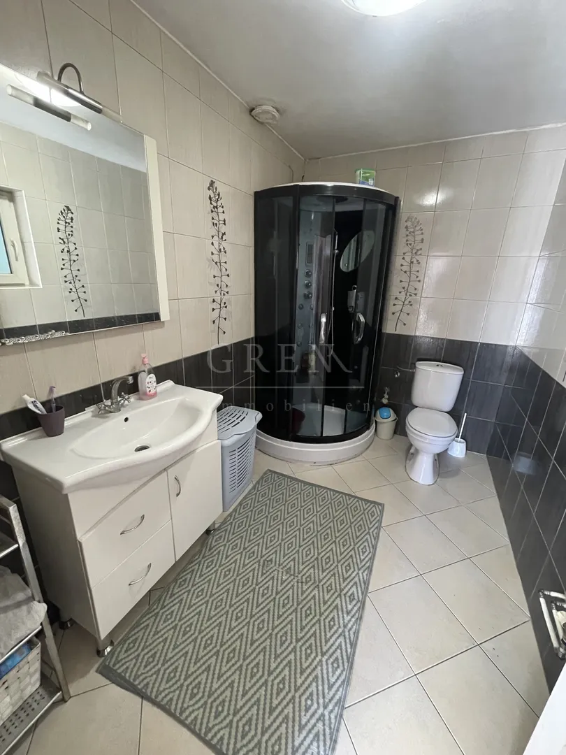 2 kuće sesvete, 300 m2, 462 m2 parcela, prilika - slika 14