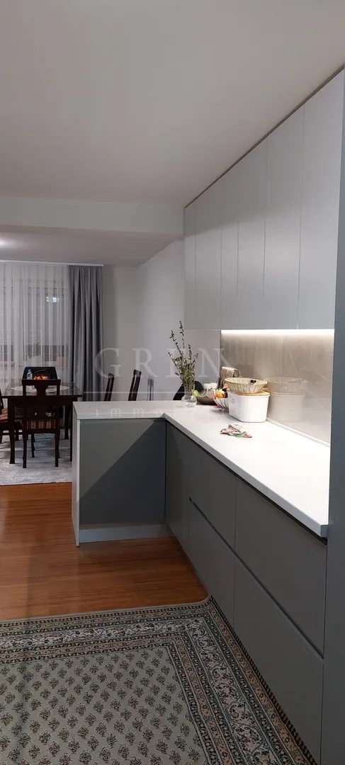 kuća zagreb dubrava, 280 m2, garaža, pomoćni objekt - slika 8