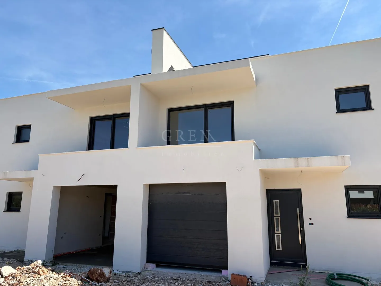 prodaja,vodice srima, dvojna kuća 204,40 m² (neto) sa bazenom! - slika 13