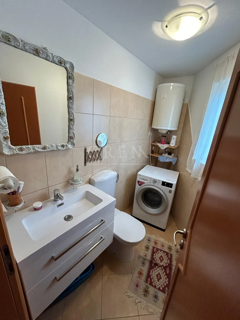 lijepa dvojna kuća 3 km od mora - slika 8