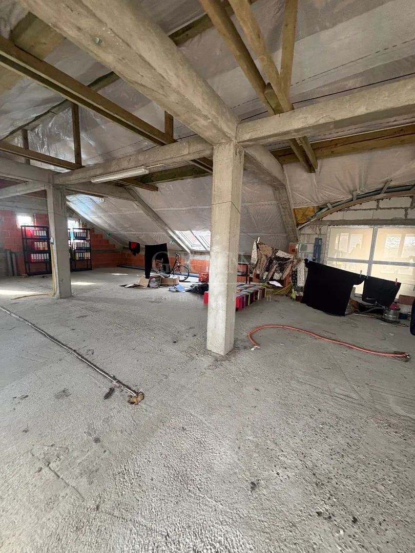 stan trnava zagreb, 228 m2 neto, terasa, balkon, prilika - slika 9