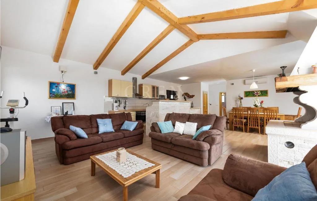 vila sa bazenom okolica višnjana, 160 m2, prodaja, prilika - slika 10