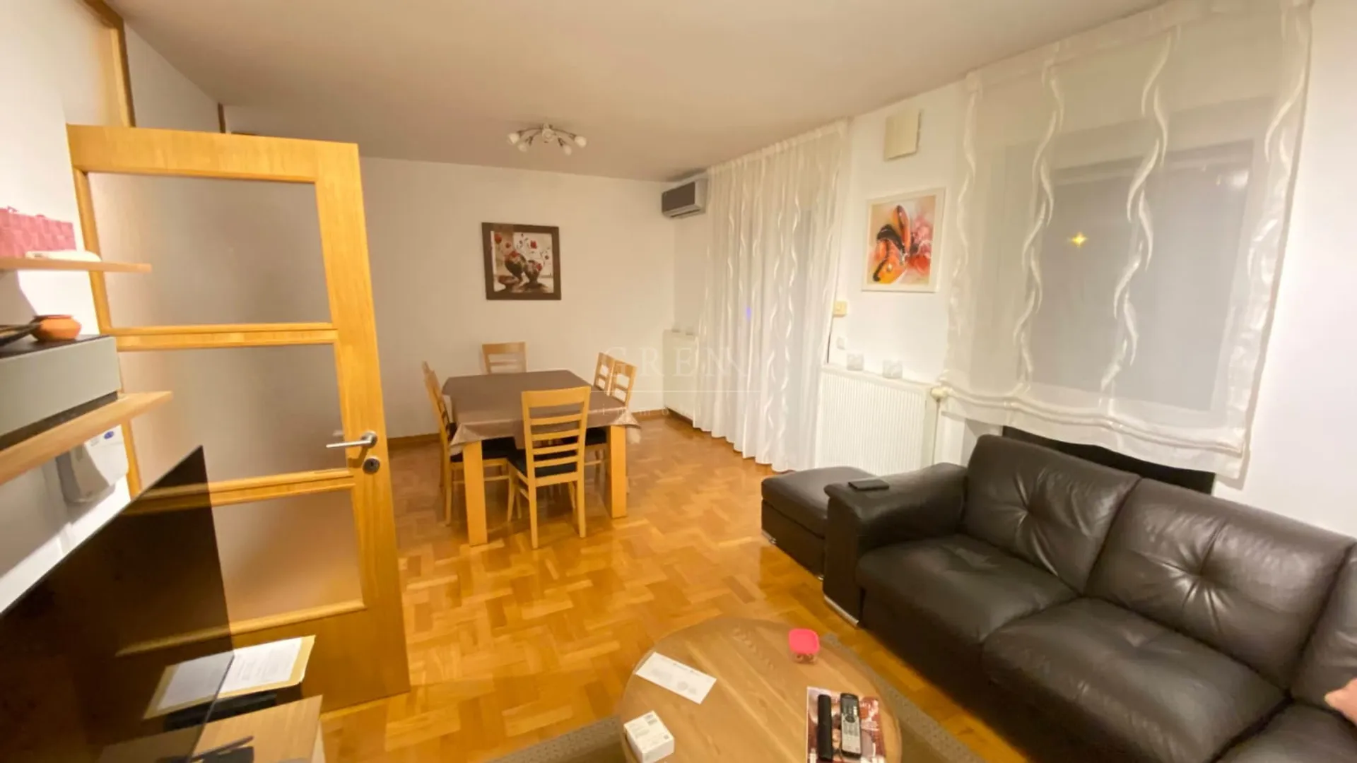 stan zagreb brestje, 110 m2+33 m2 vrt+2 parkinga - slika 3