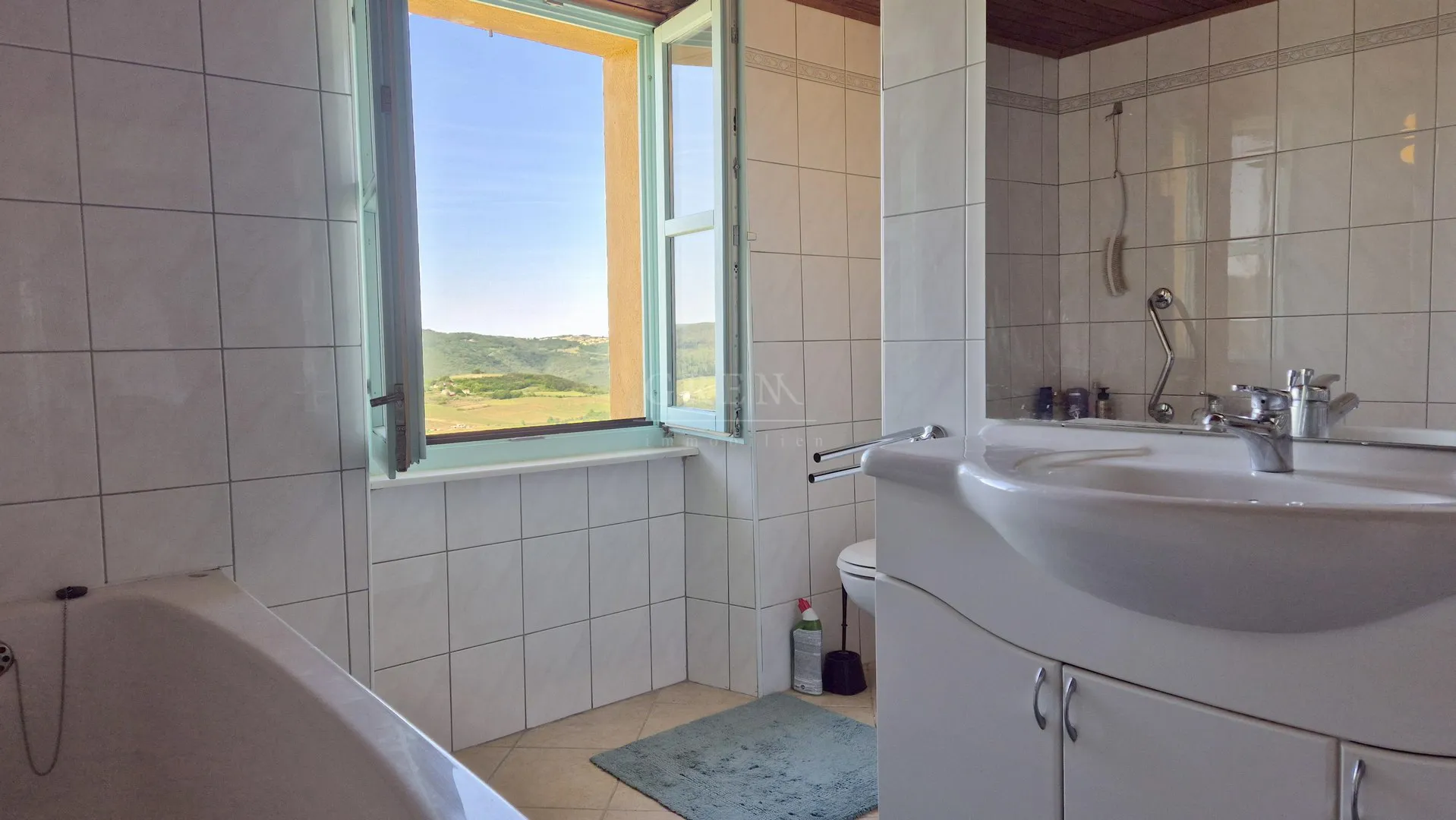 motovun - renovirana kamena kuća sa lijepim pogledom - slika 9
