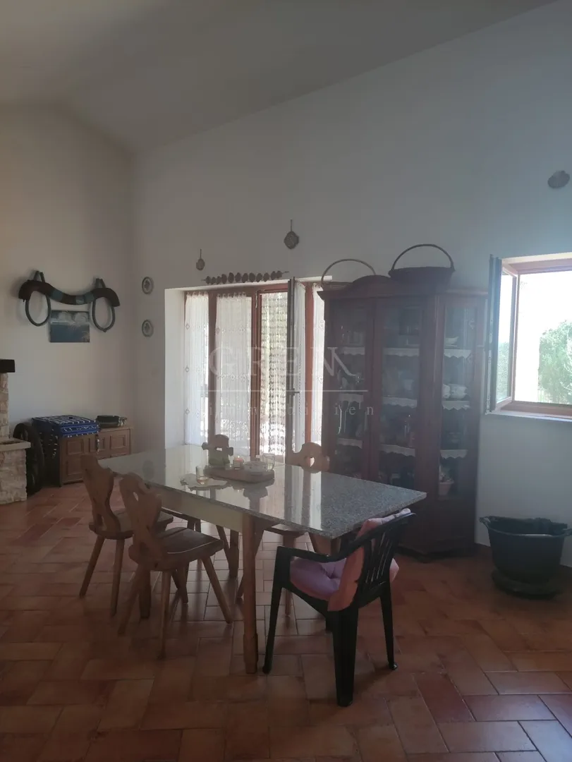 kamena kuća 7 km od poreča sa dva stana - slika 6