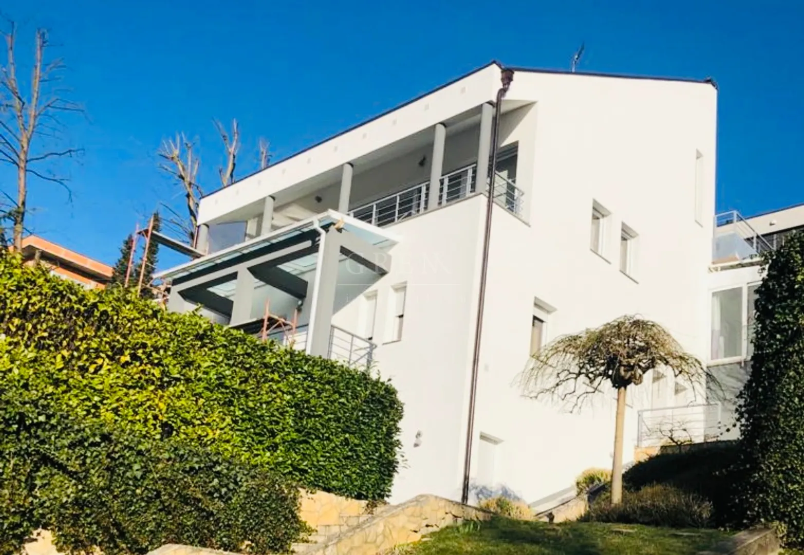 pantovčak – luksuzna vila(425m2), s bazenom,prodaja! - slika 2