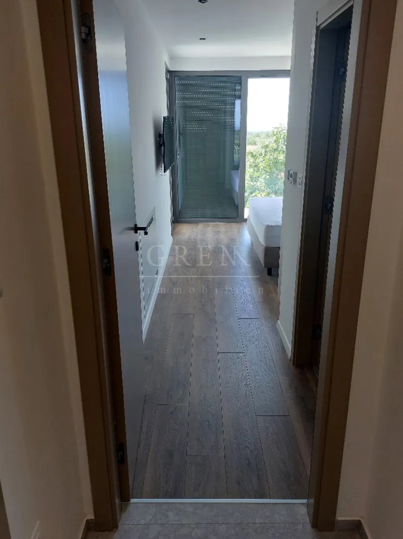 novi luksuzni stanovi u izgradnji poreč 4 km. sa pogledom na more - slika 17