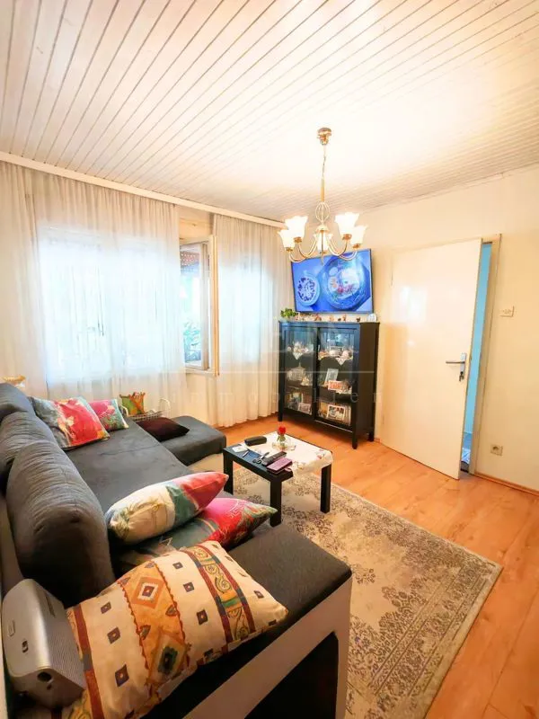 kuća zagreb gornja dubrava, 210 m2 - slika 11