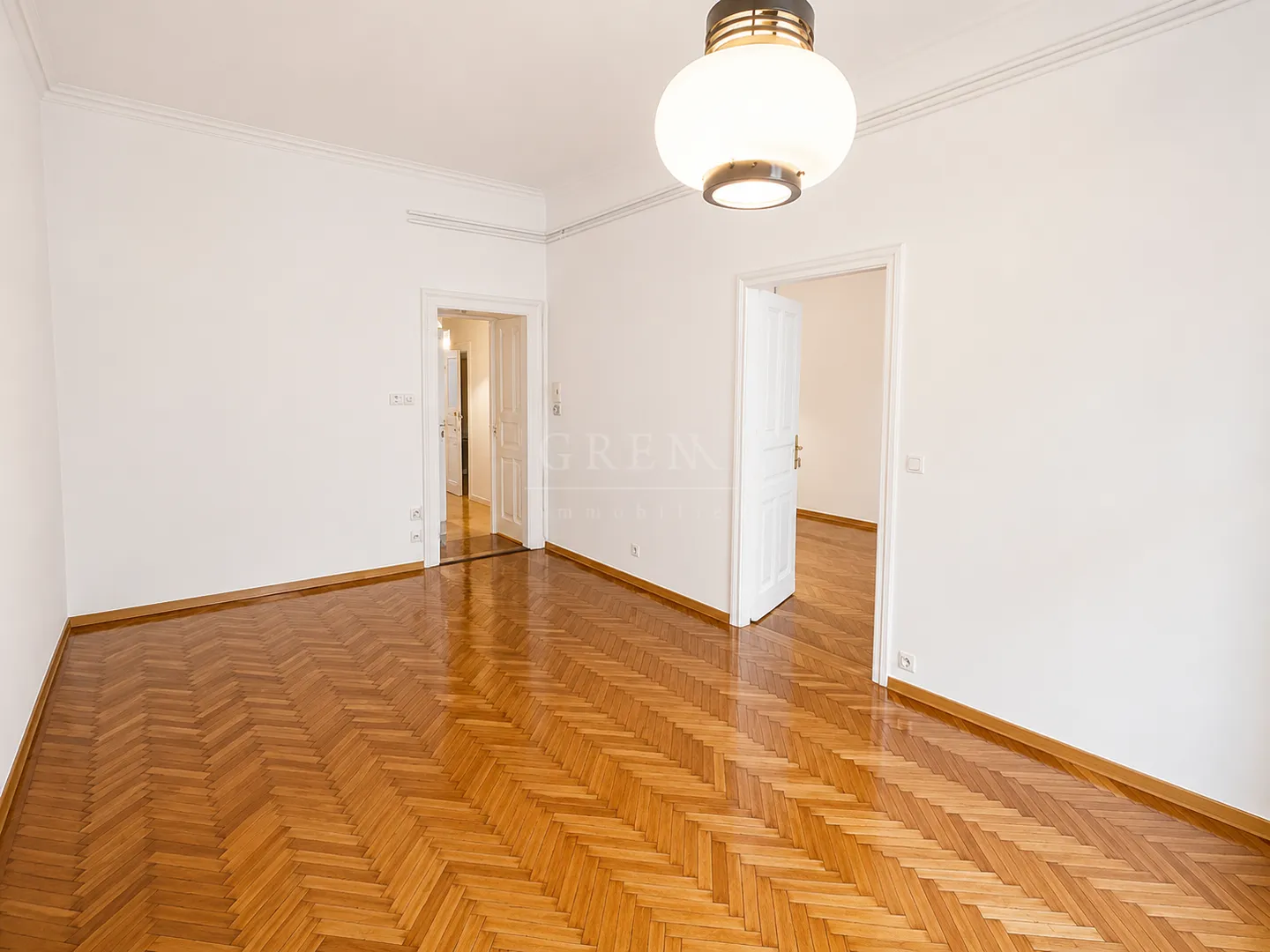 stan u srcu zagreba 54m² 1. kat (3-sobni) - slika 5