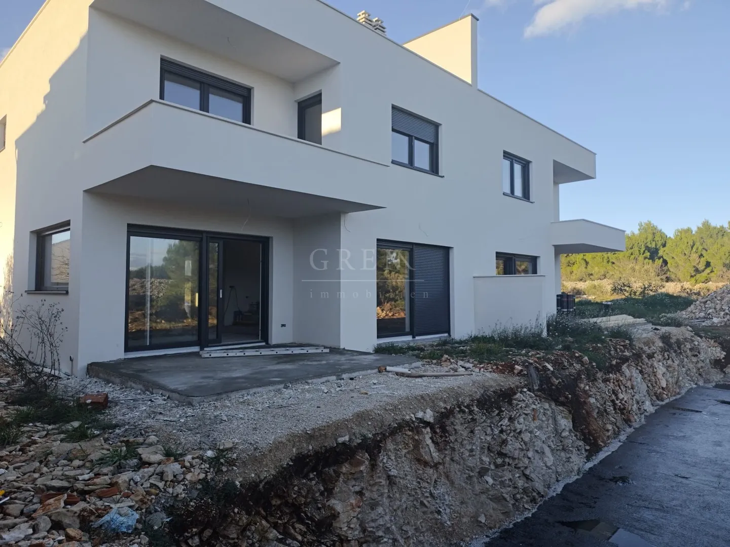 prodaja,vodice srima, dvojna kuća 204,40 m² (neto) sa bazenom! - slika 8