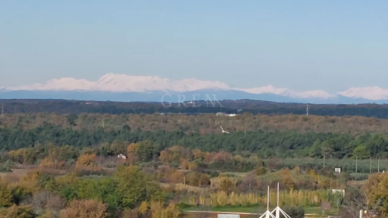 stan 2000 m od mora sa prelijepim pogledom na more - slika 6