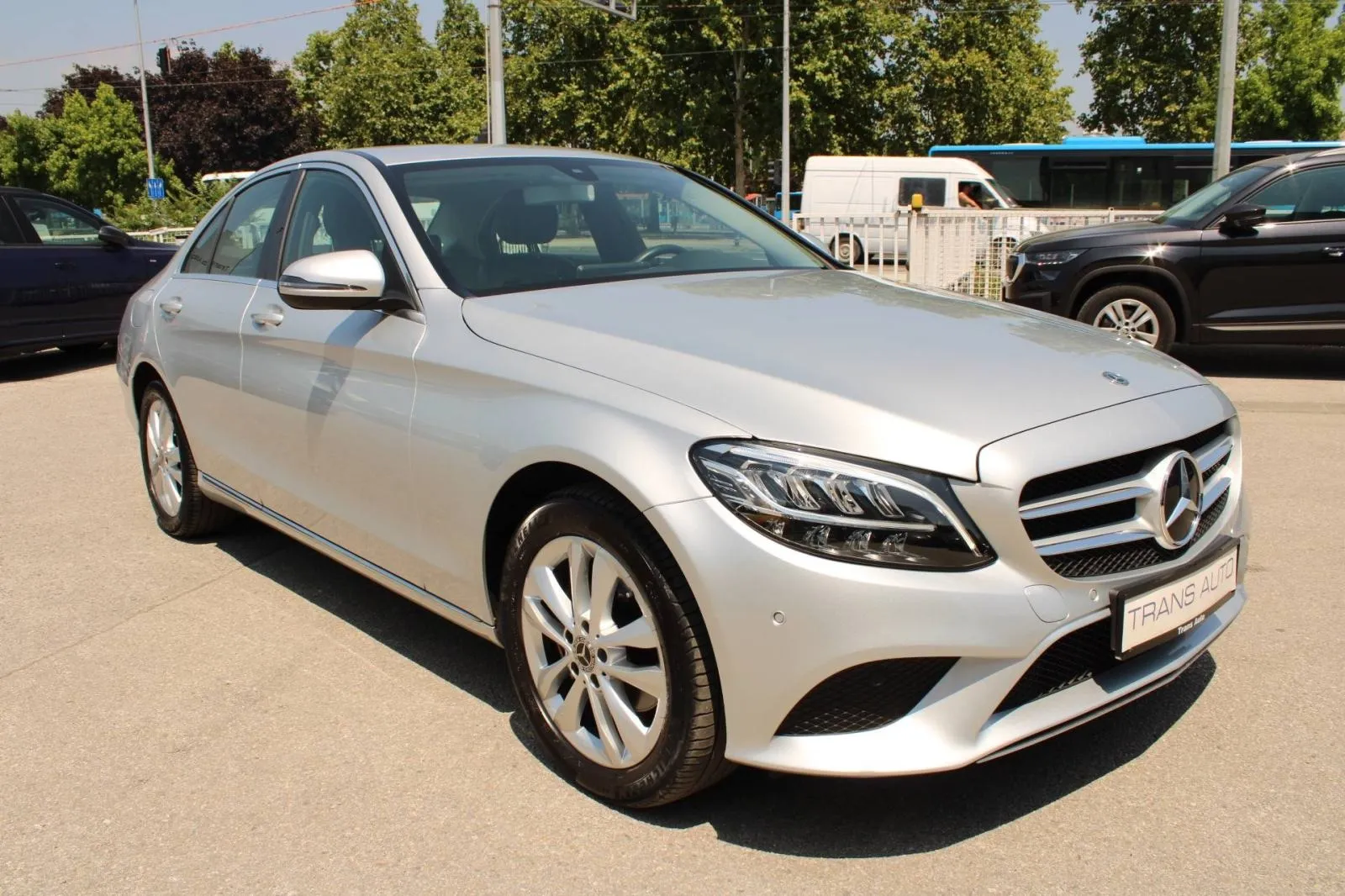 mercedes-benz klasa c 180d *led, navigacija, kamera* - slika 3