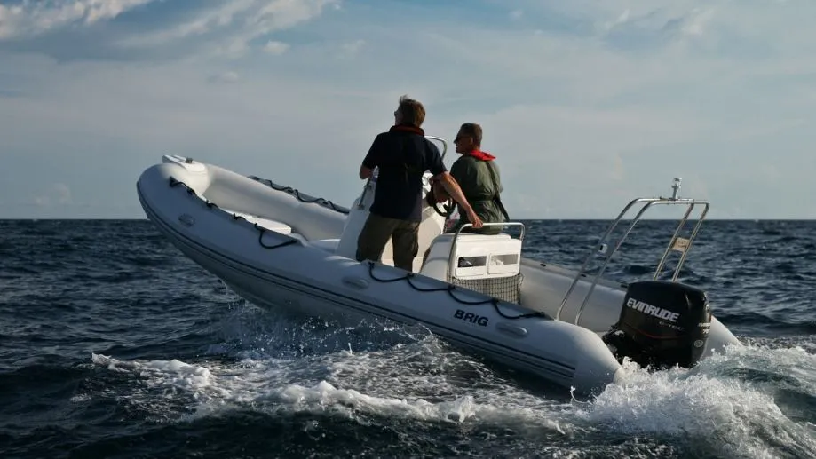 gumenjak brig falcon rider f570 - slika 9