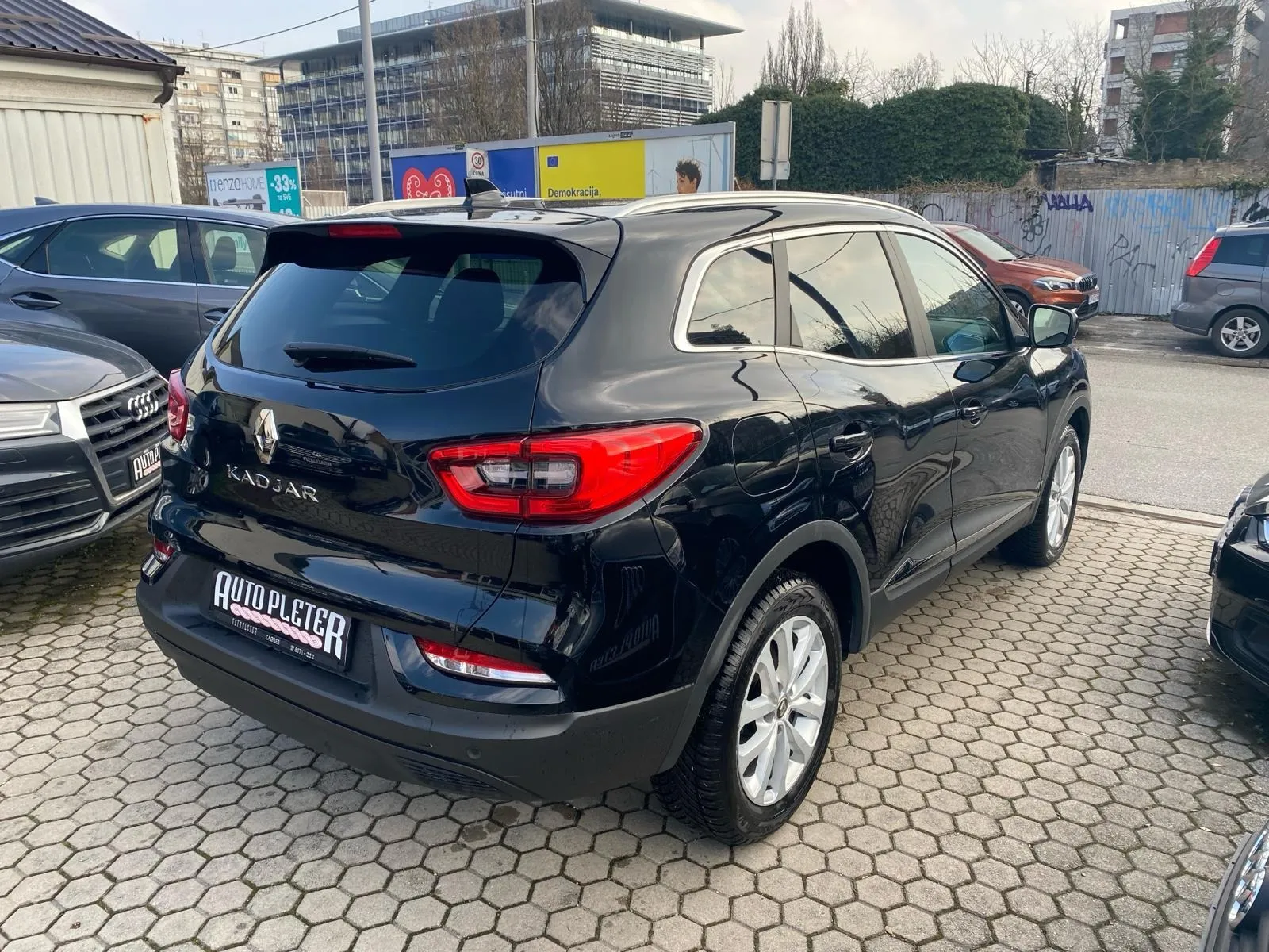 renault kadjar dci 115 kamera, keyless, navigacija, 4x garancija!!! - slika 5