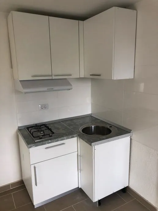 namjestaj za apartman - slika 3