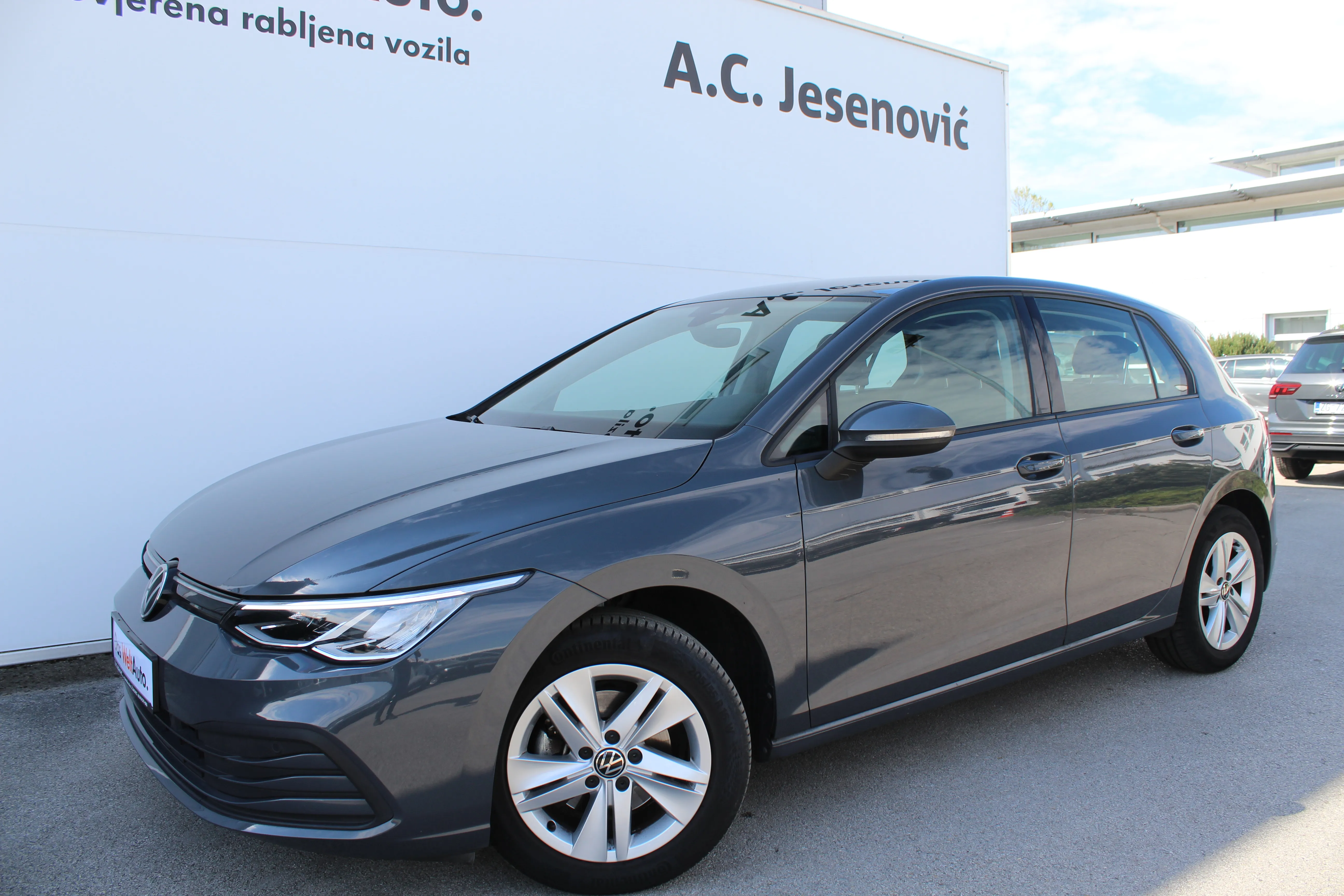 13199 volkswagen golf 1.0 tsi life - slika 7