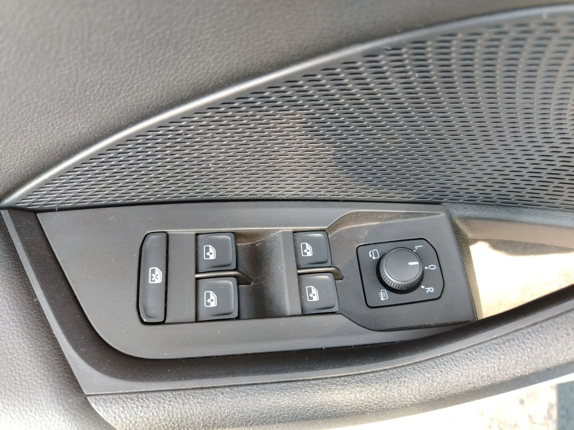 škoda octavia 2.0 tdi style - slika 20